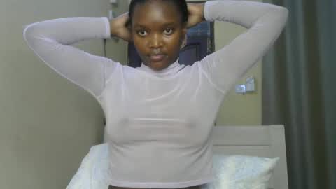 Snapshot of sexypetite_lee chatting on 03/04/25, 04:49 Lee online show from 03/04/25, 04:49