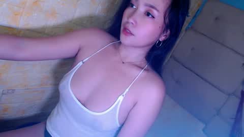 Snapshot of sexypinaymiya chatting on 01/09/25, 05:23 Miyah online show from 01/09/25, 05:23