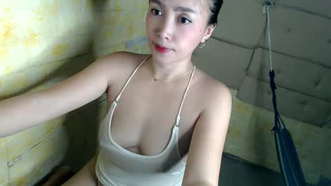 Snapshot of sexypinaymiya chatting on 03/07/25, 06:35 Miyah online show from 03/07/25, 06:35