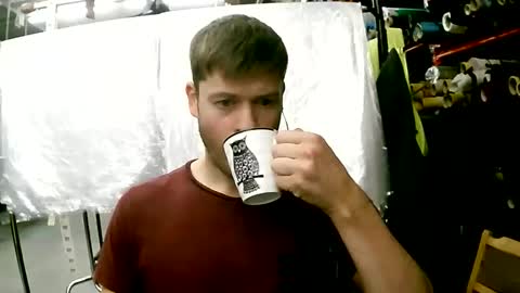 Snapshot of sexypornhot chatting on 10/24/25, 05:15 Erikson online show from 10/24/25, 05:15