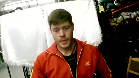 Snapshot of sexypornhot chatting on 11/13/25, 06:34 Erikson online show from 11/13/25, 06:34