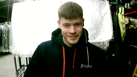 Snapshot of sexypornhot chatting on 04/01/26, 05:41 Erikson online show from 04/01/26, 05:41