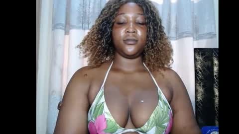 Snapshot of sexyprimxx chatting on 05/10/26, 05:40 sexyprimxx online show from 05/10/26, 05:40