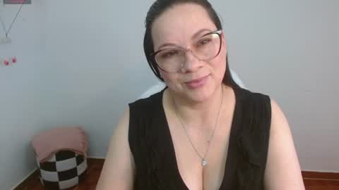 Snapshot of sexypsychologist chatting on 07/06/26, 09:17 Sexy Psychologist online show from 07/06/26, 09:17