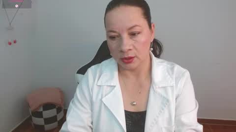Snapshot of sexypsychologist chatting on 07/09/26, 08:35 Sexy Psychologist online show from 07/09/26, 08:35