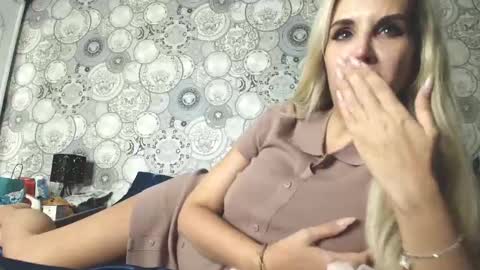 Snapshot of sexyquennina chatting on 11/01/25, 10:34 SexyQueenNina online show from 11/01/25, 10:34