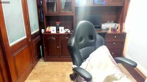 R A C H E L online show from 11/02/25, 12:18