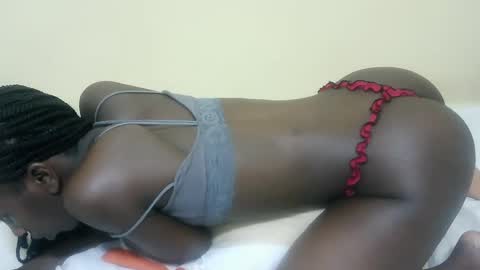 Snapshot of sexyranny chatting on 03/10/25, 05:43 ranny online show from 03/10/25, 05:43