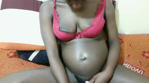 Snapshot of sexyranny chatting on 09/30/25, 12:15 ranny online show from 09/30/25, 12:15
