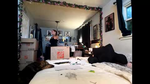 Snapshot of sexyred77713 chatting on 09/11/25, 12:11 sexyred77713 online show from 09/11/25, 12:11