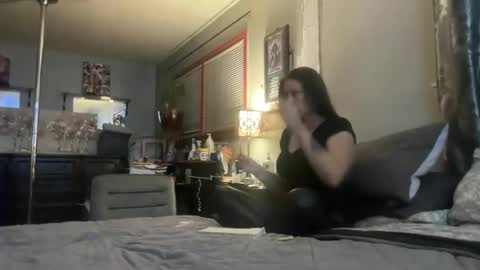 sexyred77713 online show from 12/22/25, 01:35