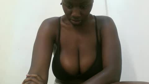 sexyrhany20 online show from 02/15/26, 11:30