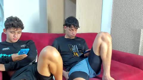 Snapshot of sexys_boys18 chatting on 04/25/26, 07:44 MATIAS-18 THIAHO -18 MAX-19 NICOKALY-19 CAIN-19 MOD ESTEBAN online show from 04/25/26, 07:44