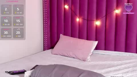 Kendall online show from 12/14/25, 12:21