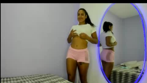 sexyskin8_xxx online show from 07/08/26, 08:13