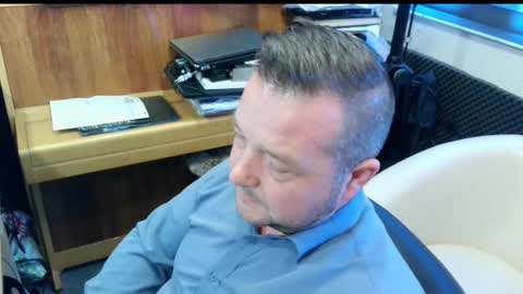 Snapshot of sexysteve80 chatting on 11/04/25, 11:42 sexysteve80 online show from 11/04/25, 11:42