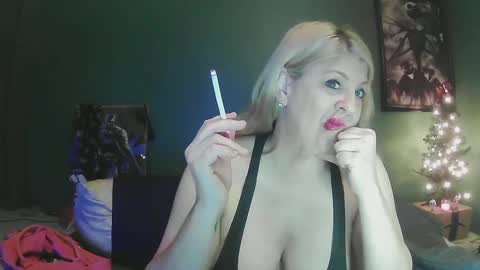 Snapshot of sexystripper69 chatting on 12/10/24, 04:13 sexystripper69 online show from 12/10/24, 04:13
