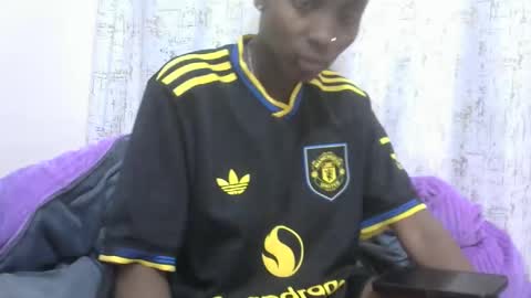 Snapshot of sexytinyy chatting on 12/02/25, 12:10 maria online show from 12/02/25, 12:10