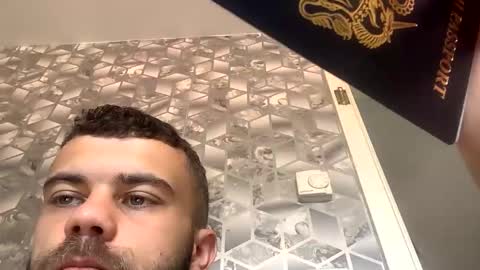 Sexytombigcock british dilf cum bbc online show from 09/15/25, 10:37