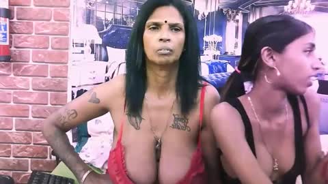 sexyva4u2luv online show from 11/11/25, 08:58