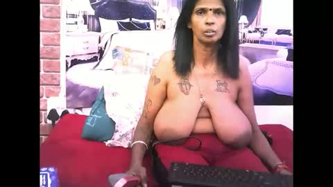 sexyva4u2luv online show from 11/25/25, 07:25