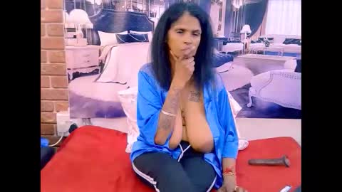 Snapshot of sexyva4u2luv chatting on 04/25/26, 12:46 sexyva4u2luv online show from 04/25/26, 12:46