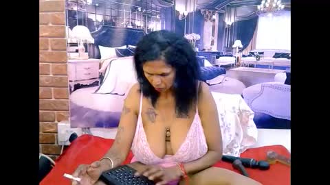 Snapshot of sexyva4u2luv chatting on 04/27/26, 10:02 sexyva4u2luv online show from 04/27/26, 10:02