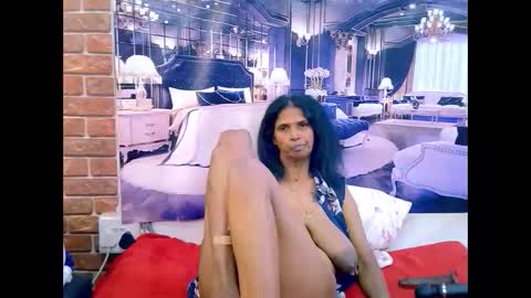 Snapshot of sexyva4u2luv chatting on 05/02/26, 09:25 sexyva4u2luv online show from 05/02/26, 09:25