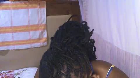 Snapshot of sexyvishy254 chatting on 10/21/25, 11:33 sexyvishy254 online show from 10/21/25, 11:33