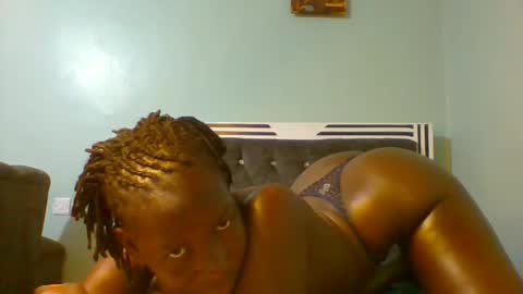 VIVIAN online show from 02/08/25, 09:56