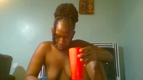 VIVIAN online show from 03/04/25, 07:51