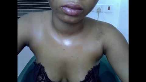 sexyxpeach online show from 02/18/26, 11:44