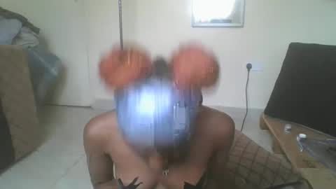 Snapshot of sexyy_tiny chatting on 09/13/25, 08:58 Mel online show from 09/13/25, 08:58