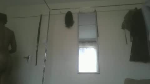 Snapshot of sexyy_tiny chatting on 09/29/25, 12:10 Mel online show from 09/29/25, 12:10