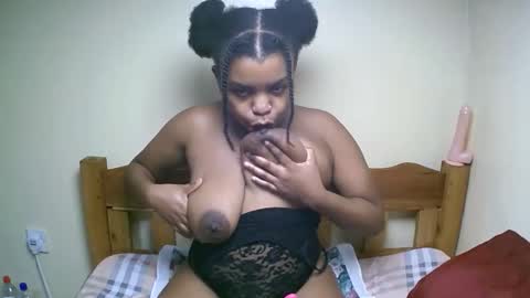 sexyyred_ online show from 03/06/26, 02:08