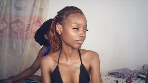 Snapshot of sexyzuriel chatting on 02/26/26, 10:53 sexyzuriel online show from 02/26/26, 10:53