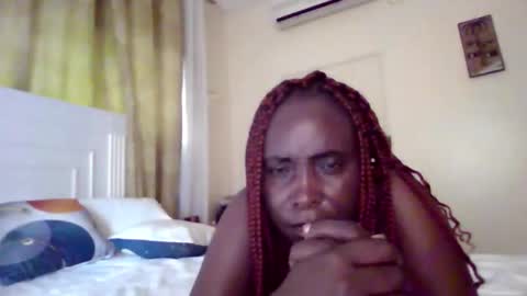 Snapshot of sezy_cathy2 chatting on 05/20/26, 06:30 sezy_cathy2 online show from 05/20/26, 06:30
