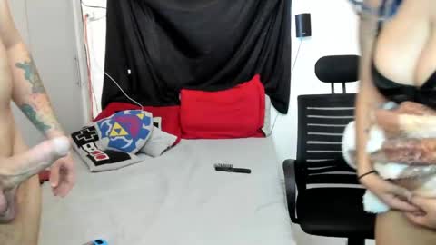 Snapshot of sgmr chatting on 02/19/25, 01:50 MiaSergio online show from 02/19/25, 01:50