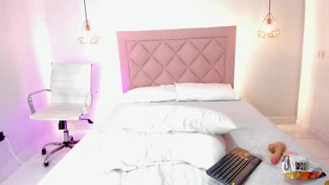 Shadahi online show from 09/18/25, 01:24