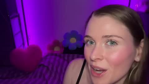 shadebabe online show from 06/15/26, 04:36