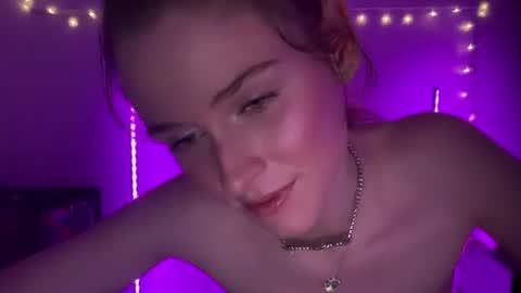 Snapshot of shadebabe chatting on 07/17/26, 07:15 shadebabe online show from 07/17/26, 07:15