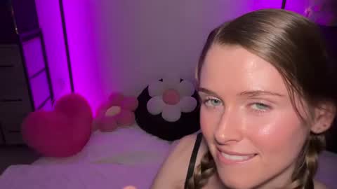 Snapshot of shadebabe chatting on 07/25/26, 03:48 shadebabe online show from 07/25/26, 03:48