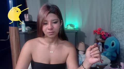 Snapshot of shaden_1 chatting on 01/19/25, 04:54 Liz online show from 01/19/25, 04:54