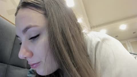 Snapshot of shadow_raffi chatting on 12/14/24, 03:18 shadow_raffi online show from 12/14/24, 03:18