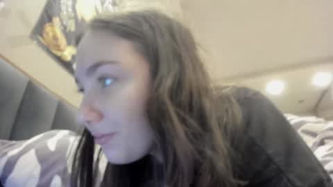 Snapshot of shadow_raffi chatting on 01/26/25, 04:41 shadow_raffi online show from 01/26/25, 04:41