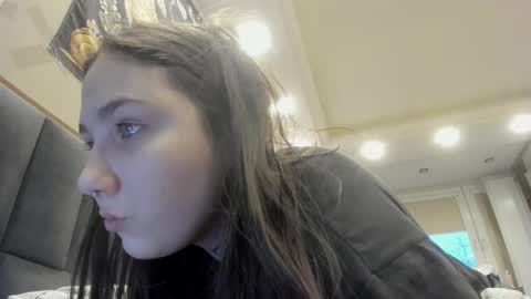 Snapshot of shadow_raffi chatting on 02/09/25, 02:18 shadow_raffi online show from 02/09/25, 02:18