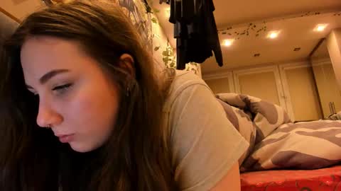 Snapshot of shadow_raffi chatting on 10/26/25, 06:25 shadow_raffi online show from 10/26/25, 06:25