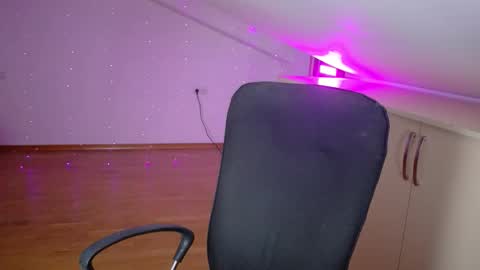 Aya online show from 10/02/25, 09:49