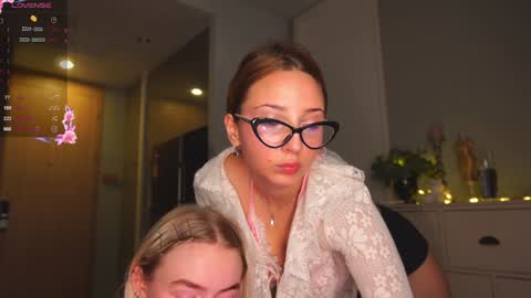 Sindy and Nancy  Next stream 1 December  online show from 01/14/25, 05:19