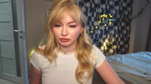 Sindy and Nancy  Next stream 1 December  online show from 04/07/26, 09:43